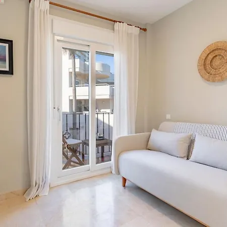 Апартаменти Beachfront 3br Townhouse With Pool In *