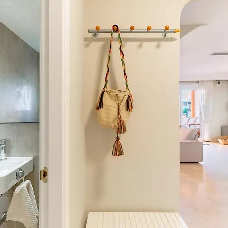 Beachfront 3br Townhouse With Pool In * Естепона