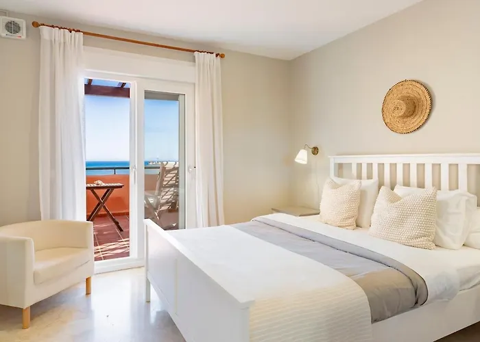 Beachfront 3br Townhouse With Pool In Estepona