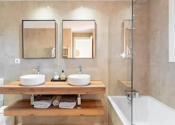 Beachfront 3br Townhouse With Pool In 아파트 에스테포나