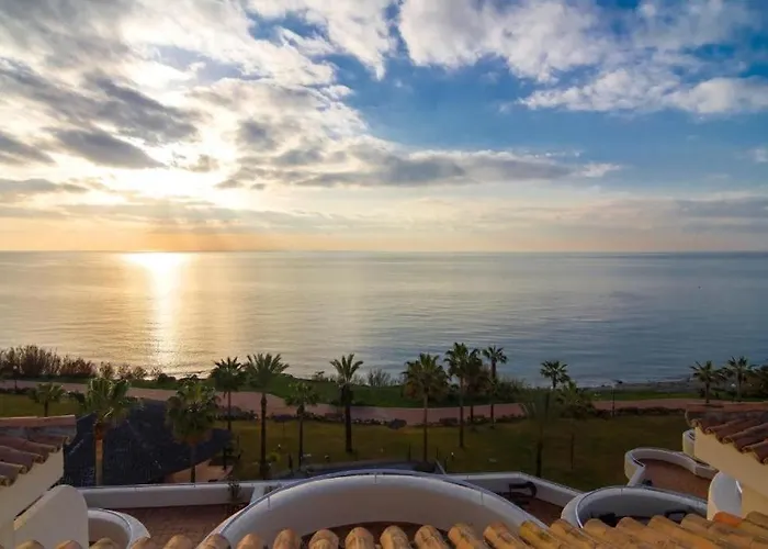 Beachfront 3br Townhouse With Pool In * 에스테포나