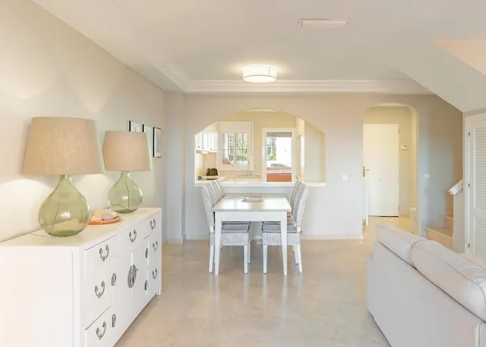 Lejlighed Beachfront 3br Townhouse With Pool In *