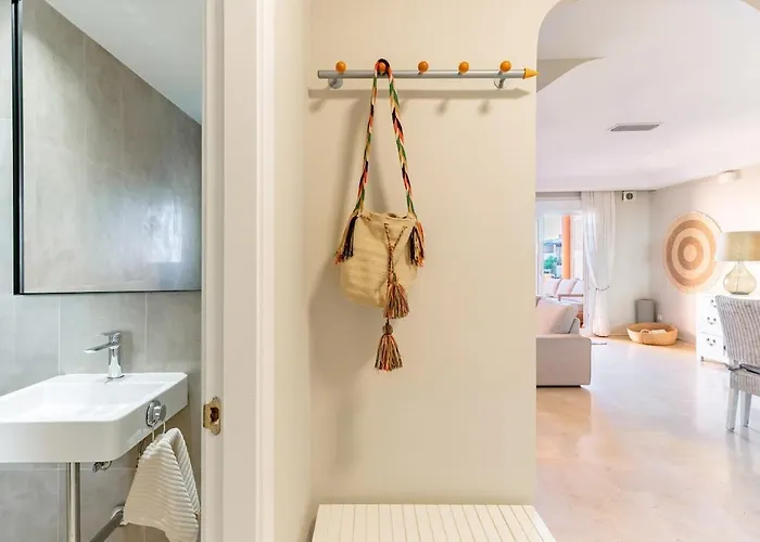 Beachfront 3br Townhouse With Pool In * 에스테포나