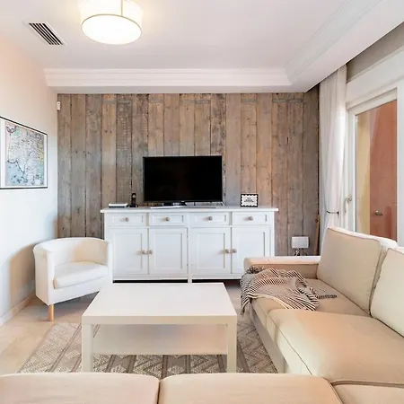 Beachfront 3br Townhouse With Pool In *