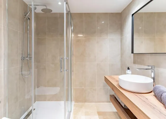 Beachfront 3br Townhouse With Pool In