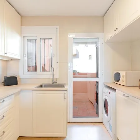 Lägenhet Beachfront 3br Townhouse With Pool In Estepona